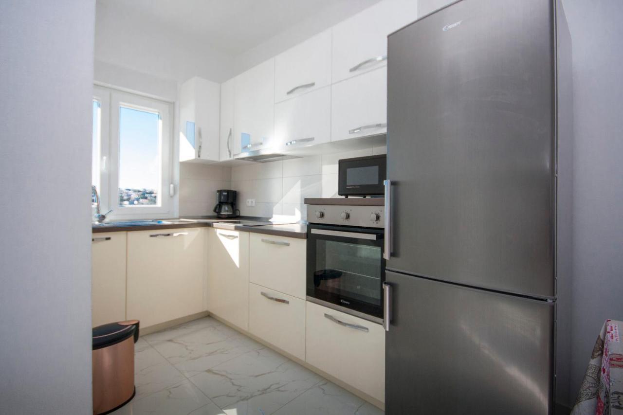 Apartments Osti Rogoznica  Eksteriør billede