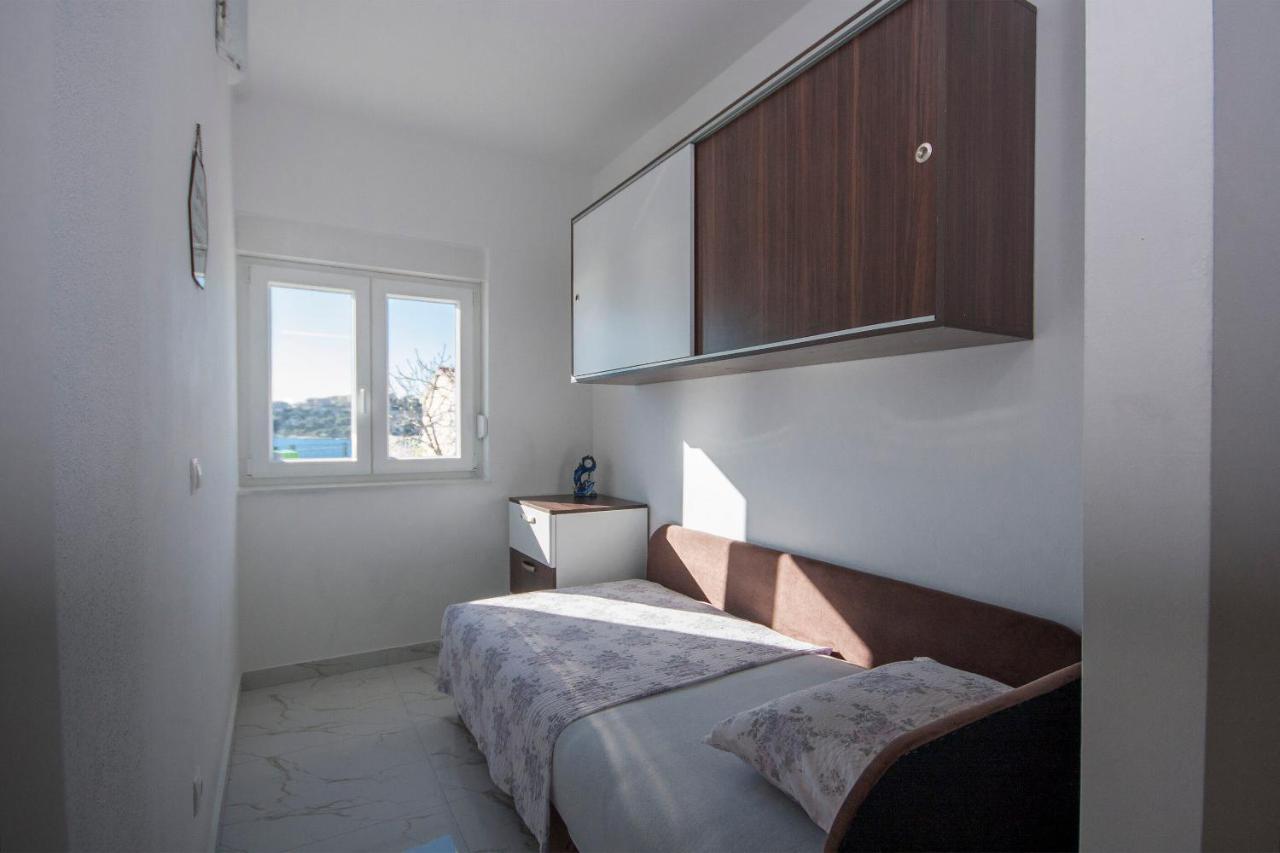Apartments Osti Rogoznica  Eksteriør billede